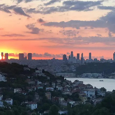 Cozy In Istanbul's Uskudar ホテル